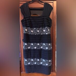 R&M Richards Vintage Black and White Floral Midi Dress size 16W